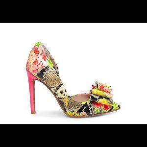 Betsey Johnson Prince Snakeskin Women's Pump
